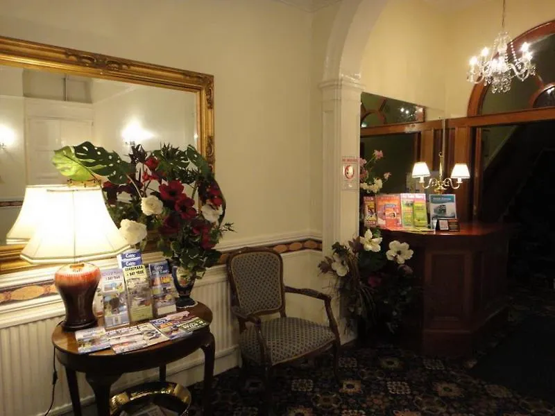 Dergvale Hotel Dublin Ireland