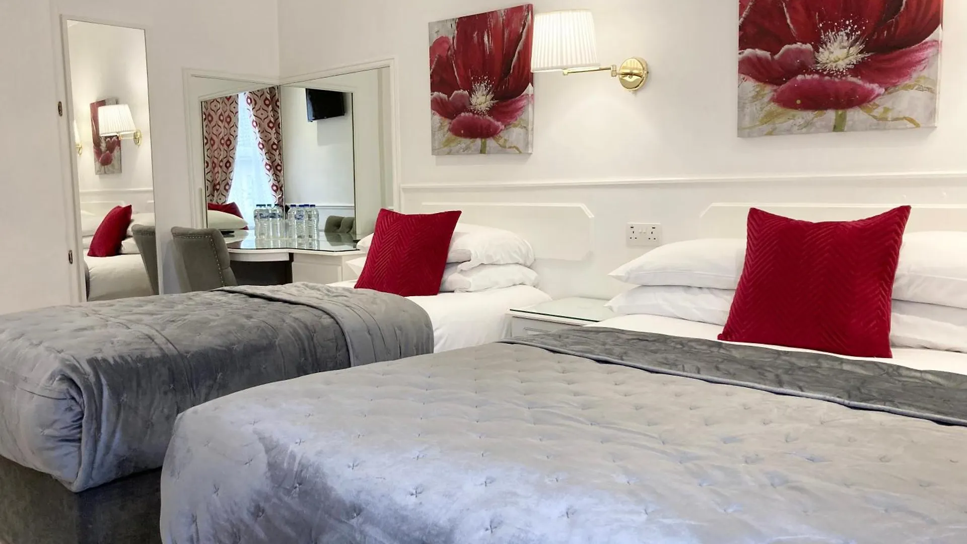 **  Dergvale Hotel Dublin Irland
