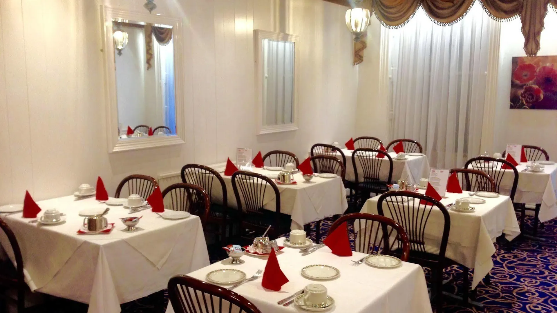 Dergvale Hotel Dublin 2*,